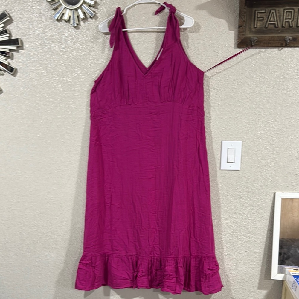 Time and Tru Pink Sleeveless V-Neck Midi Dress for Night Out